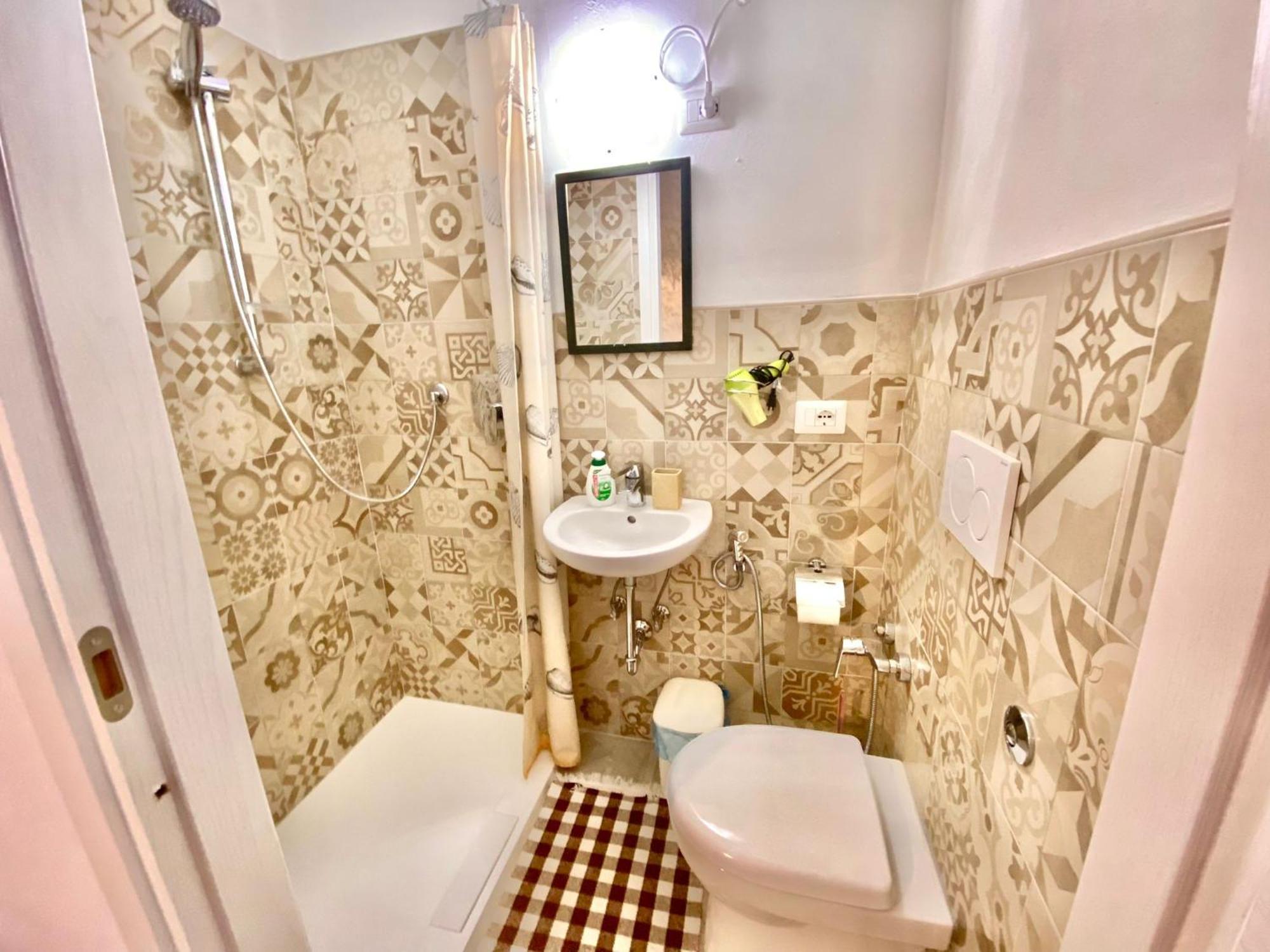 Maison Sarraj بارما الغرفة الصورة